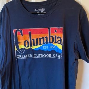 Columbia T-shirt